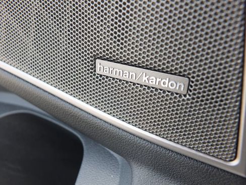 Used 2021 BMW M3 Competition RWD image 5
