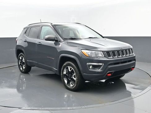 Used 2018 Jeep Compass Trailhawk w/ Navigation Group image 3