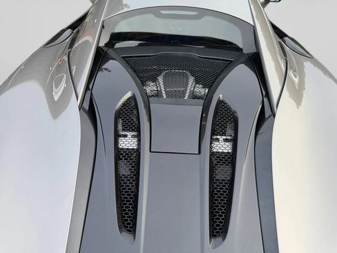 Used 2016 McLaren 570S Coupe RWD image 22