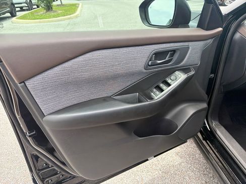 Certified 2023 Nissan Rogue S FWD image 16