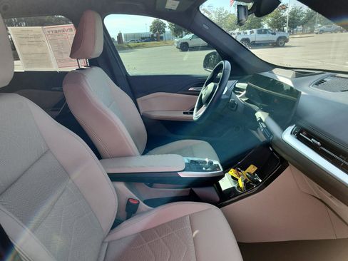 Used 2025 BMW X1 xDrive28i w/ Technology Package image 7