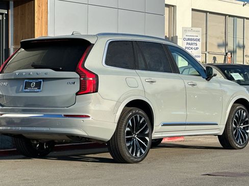 New 2026 Volvo XC90 B5 Plus w/ Protection Package image 2