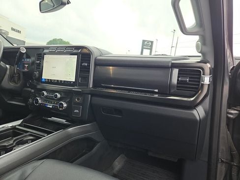 Used 2023 Ford F250 Lariat w/ Lariat Ultimate Package AWD/4WD image 15