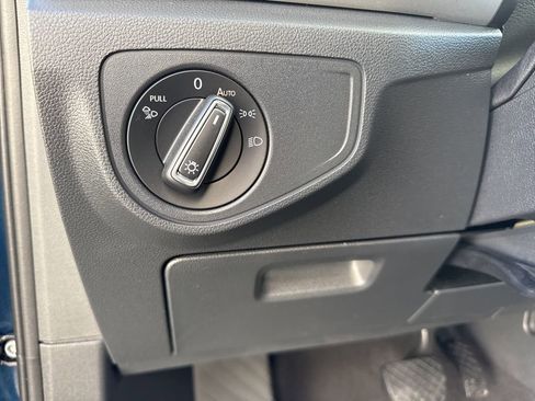 Certified 2023 Volkswagen Atlas Cross Sport SE w/ Black Wheel Package image 19