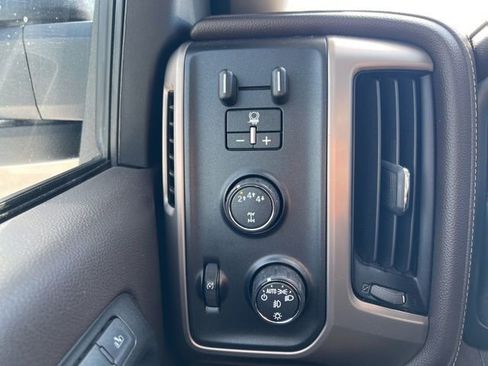 Used 2018 GMC Sierra 3500 Denali image 23
