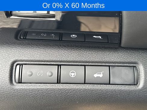 New 2026 Nissan Pathfinder SV w/ SV Premium Package AWD/4WD image 32