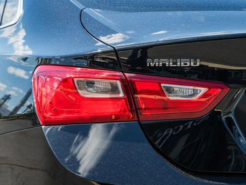 Used 2018 Chevrolet Malibu LS FWD image 7