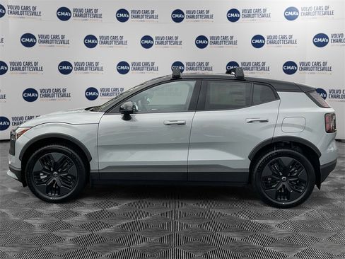 New 2026 Volvo EX30 Cross Country Ultra image 2