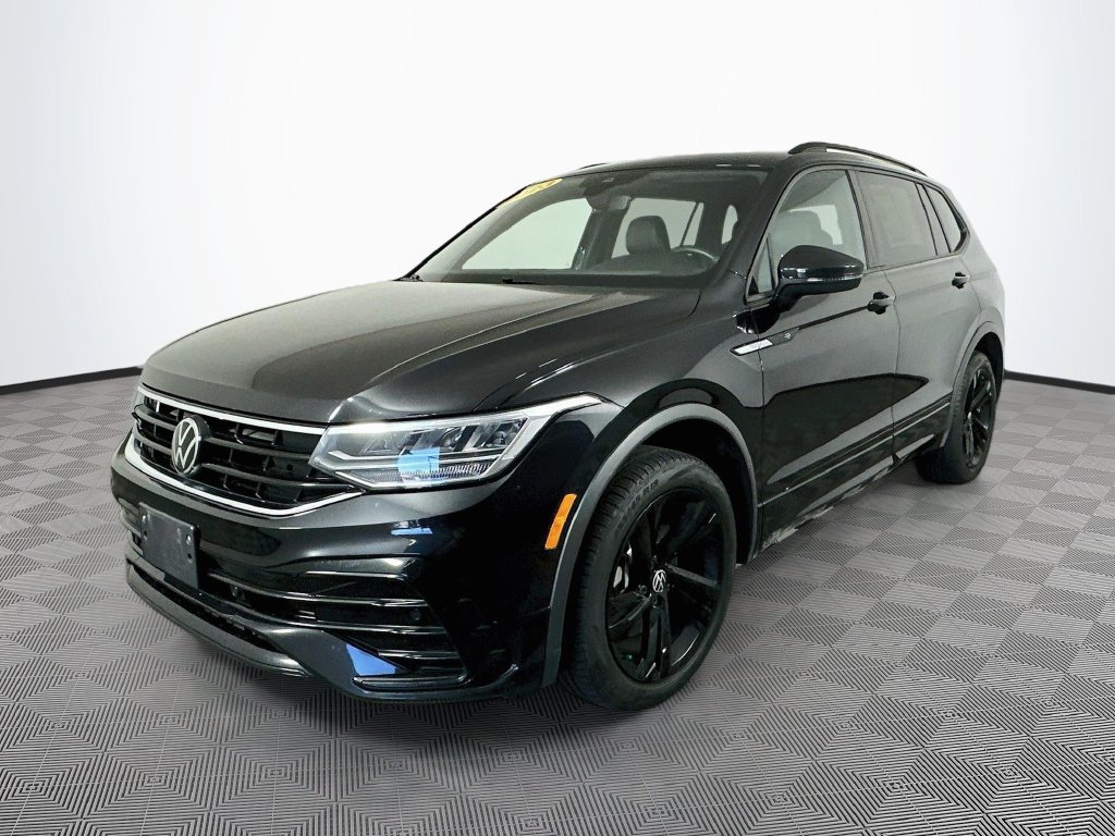 Used 2023 Volkswagen Tiguan SE R-Line AWD/4WD image 5
