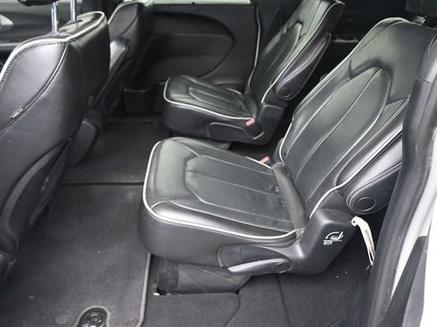 Used 2022 Chrysler Pacifica Limited w/ S Appearance Package AWD/4WD image 68