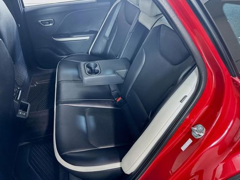 Used 2025 Kia K4 GT-Line Turbo image 15