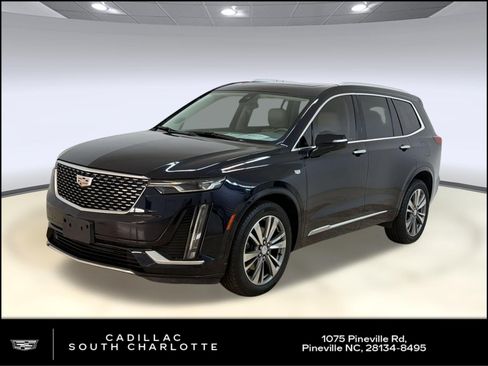 Used 2021 Cadillac XT6 Premium Luxury AWD/4WD image 1