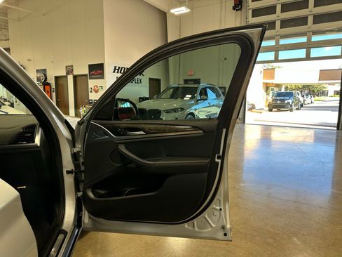 Used 2019 BMW X3 xDrive30i w/ Convenience Package image 39