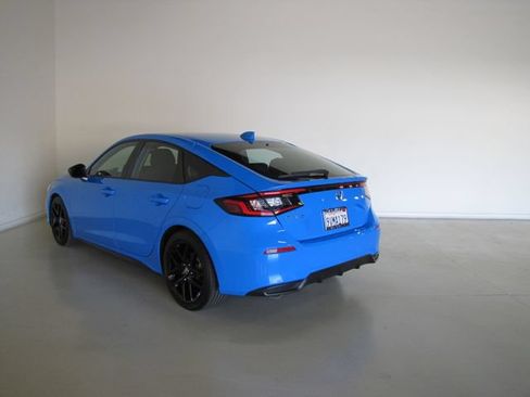 Certified 2025 Honda Civic Sport image 22