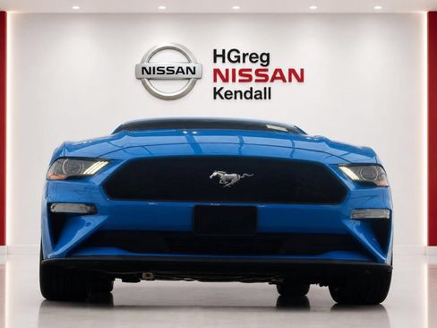 Used 2022 Ford Mustang Premium RWD image 5