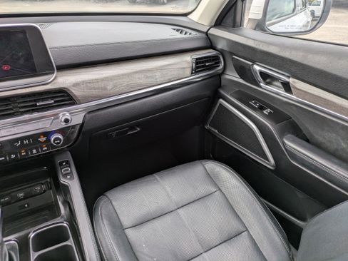 Used 2021 Kia Telluride EX w/ EX Premium Package image 16