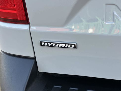 Used 2023 Ford Maverick XL image 7