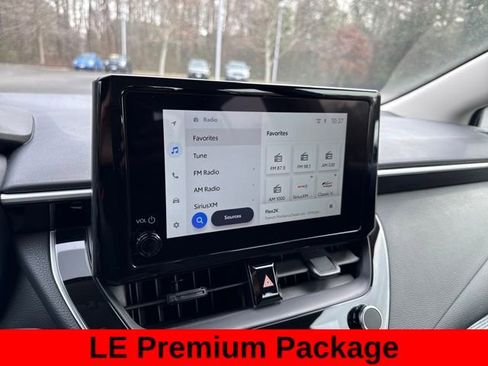 Used 2025 Toyota Corolla LE image 19