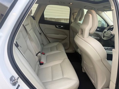Used 2018 Volvo XC60 T5 Momentum w/ Convenience Package AWD/4WD image 29