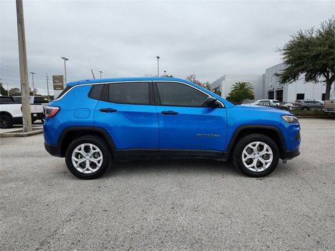 Certified 2024 Jeep Compass Sport image 3