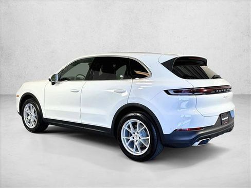 Used 2026 Porsche Cayenne AWD/4WD image 3