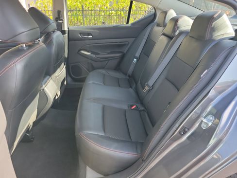 Used 2024 Nissan Altima 2.5 SR FWD image 16
