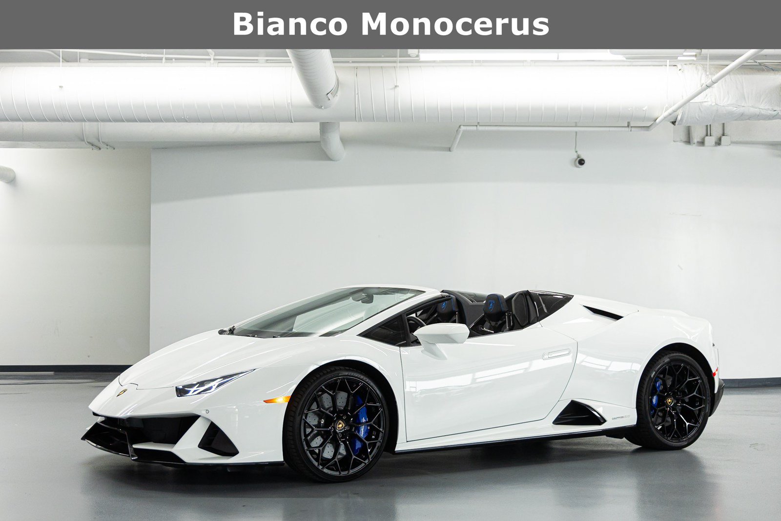 Used 2024 Lamborghini Huracan EVO AWD/4WD image 2