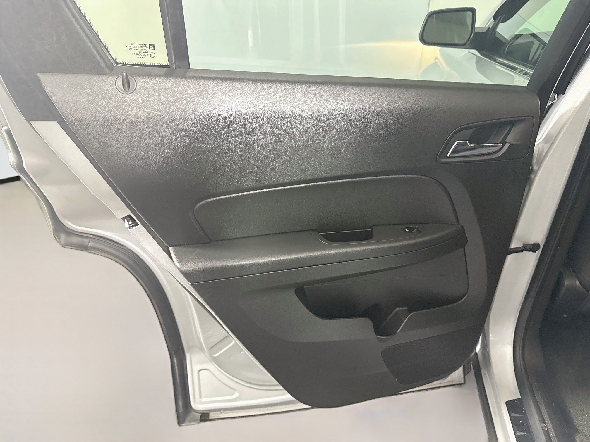 Used 2011 GMC Terrain SLE FWD image 25