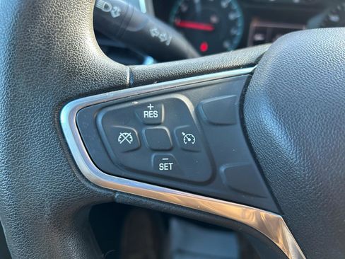 Used 2018 Chevrolet Equinox LS image 18