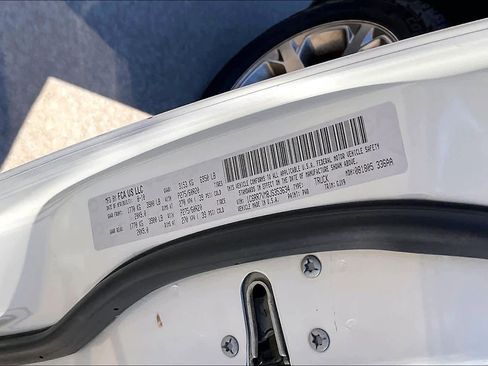 Used 2018 RAM 1500 Laramie w/ Convenience Group image 33