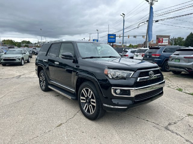Used 2014 Toyota 4Runner Limited AWD/4WD image 18