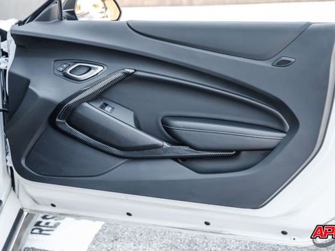 Used 2018 Chevrolet Camaro SS image 72