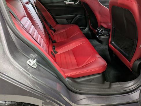 Used 2025 Alfa Romeo Giulia w/ Driving Assist Package RWD image 27