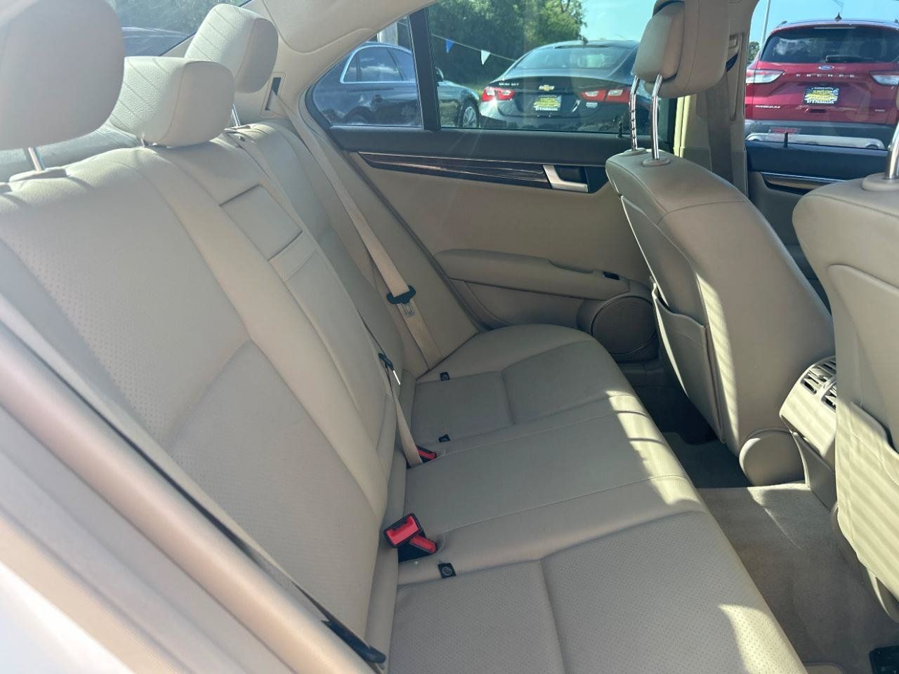 Used 2014 Mercedes-Benz C 250 Sedan image 23