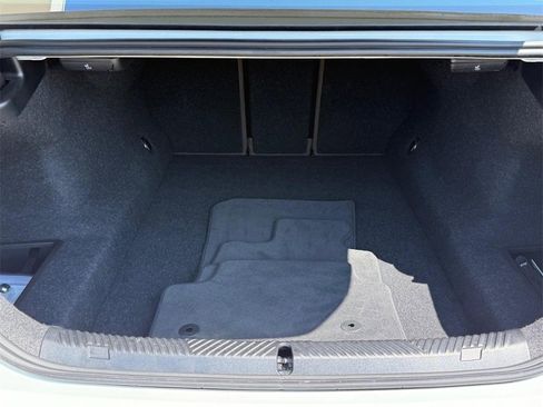 Certified 2025 BMW 530i xDrive w/ Premium Package image 5