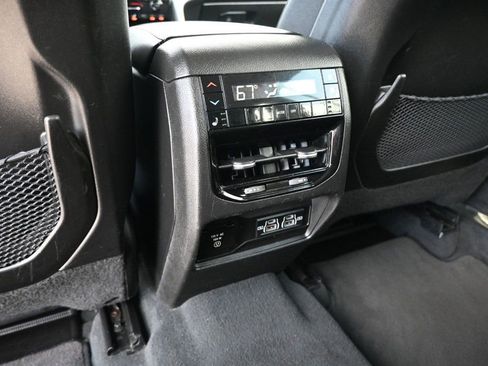 Used 2023 Jeep Grand Cherokee L Limited AWD/4WD image 15