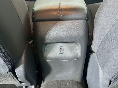 Used 2024 Nissan Sentra SV FWD image 26