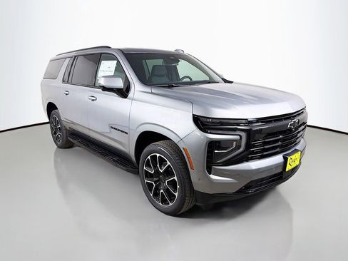 New 2026 Chevrolet Suburban RST image 3