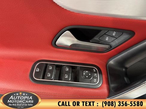 Used 2021 Mercedes-Benz CLA 250 image 19