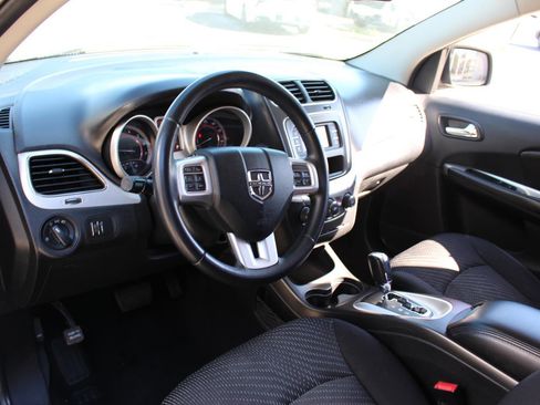 Used 2015 Dodge Journey American Value Package w/ Flexible Seating Group image 17