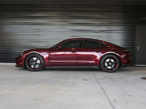 Certified 2022 Porsche Taycan Turbo image 2