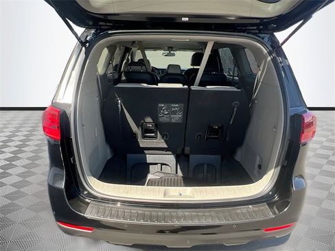 Used 2021 Kia Sedona EX image 24