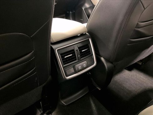 Used 2021 Subaru Forester Limited AWD/4WD image 29