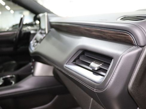 Used 2021 Chevrolet Tahoe LT AWD/4WD image 35