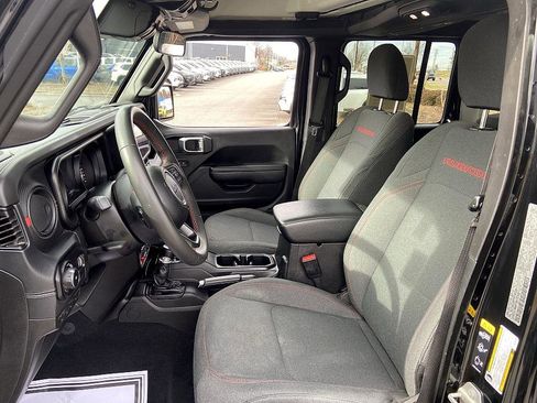 Used 2024 Jeep Wrangler Rubicon image 10