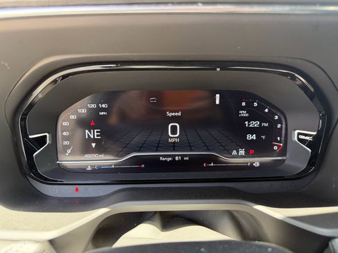 Used 2023 GMC Yukon Denali AWD/4WD image 30