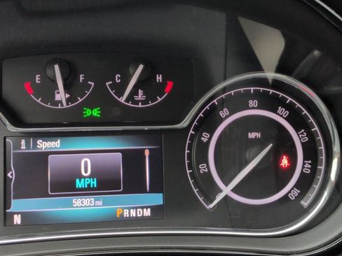 Used 2016 Buick Regal AWD image 16