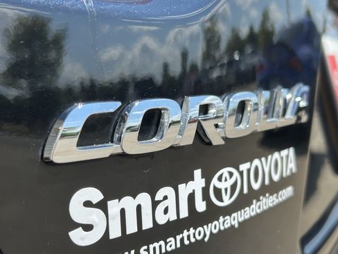 Certified 2025 Toyota Corolla LE FWD image 10