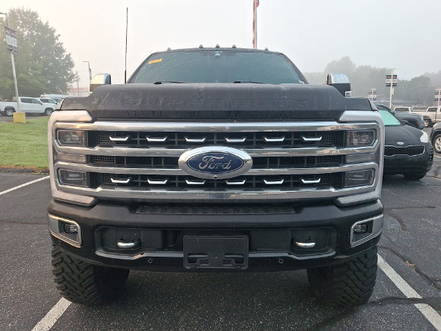 Used 2024 Ford F250 Platinum AWD/4WD image 2