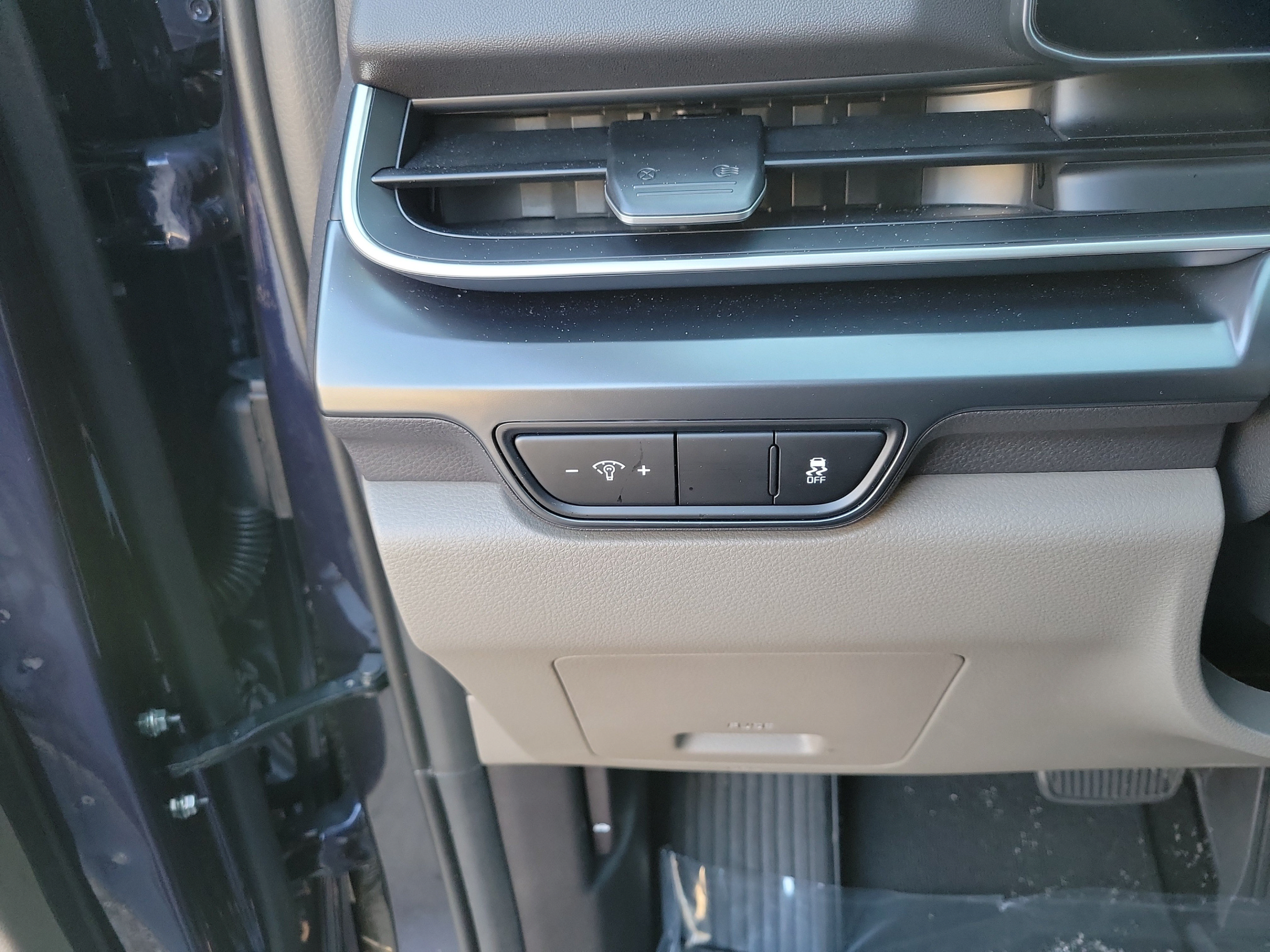 Certified 2026 Kia Carnival FWD image 27